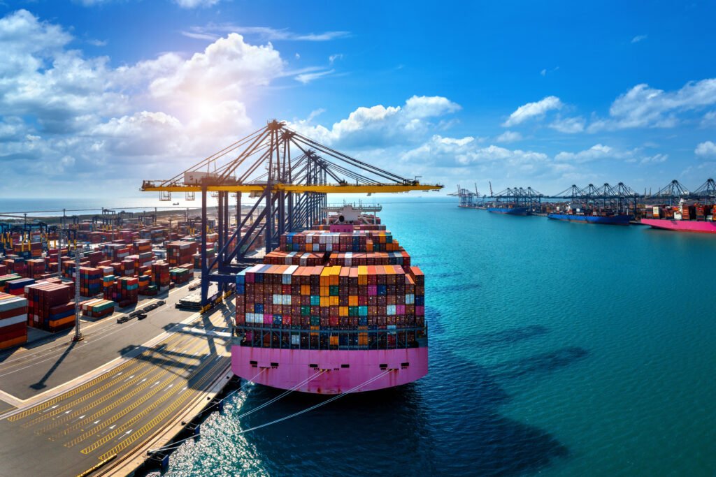 How to Choose the Right Shipping Container: A Complete Buyer’s Guide